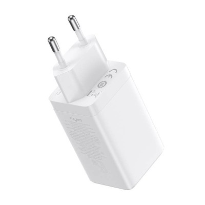Baseus GaN5 Pro hálózati töltő, 2xUSB-C + USB, 65W (fehér)